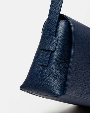 Bandolera Hana en cuero graneado