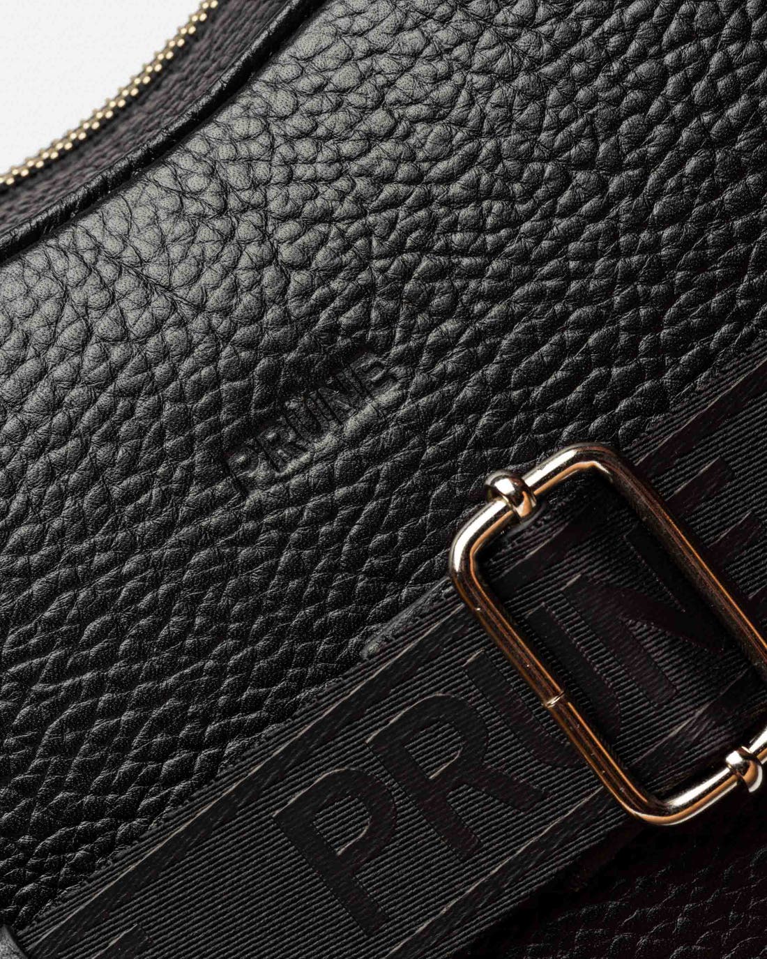 Bolso Club en piel granulada