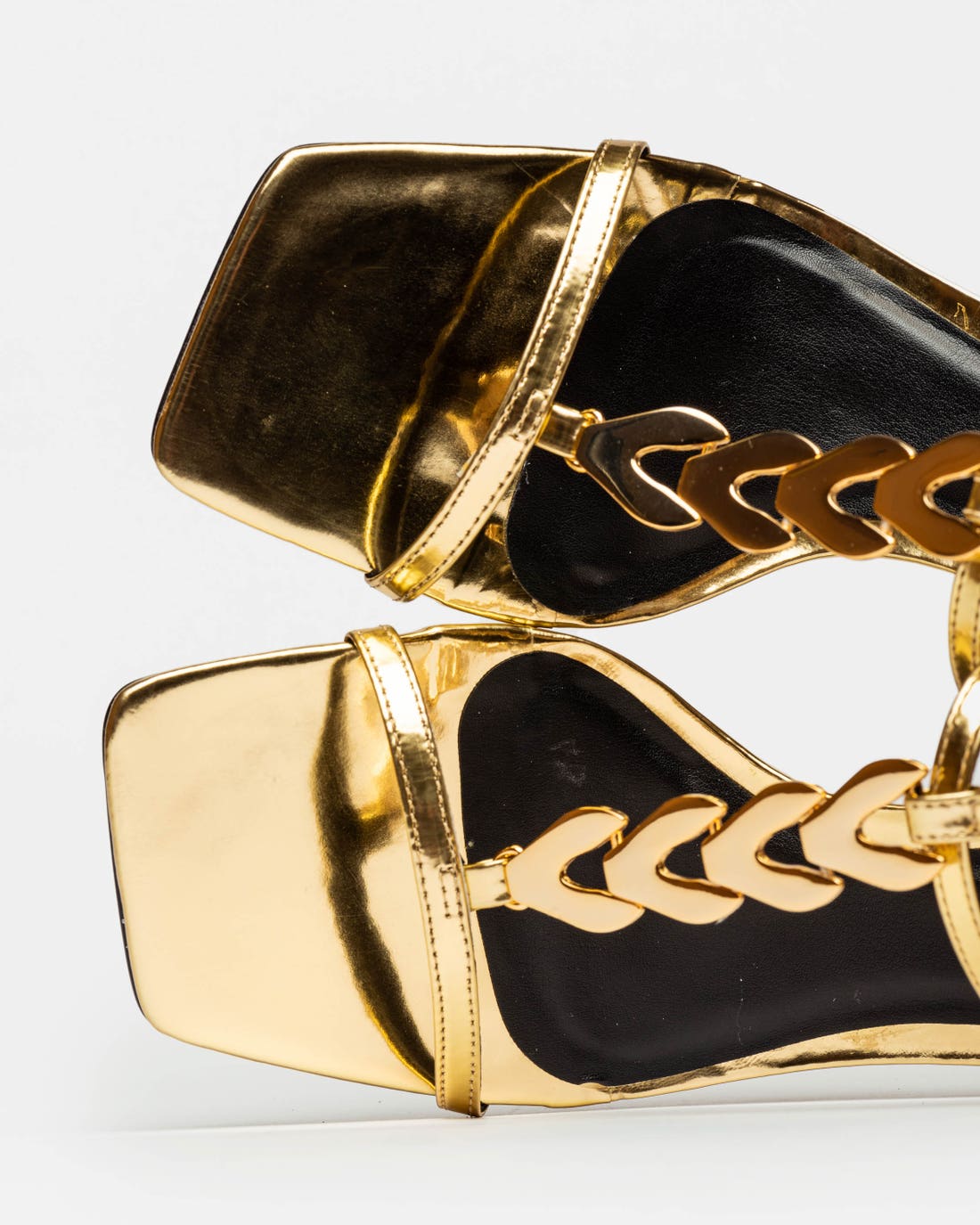 Sandalias altas Goldie en piel metalizada